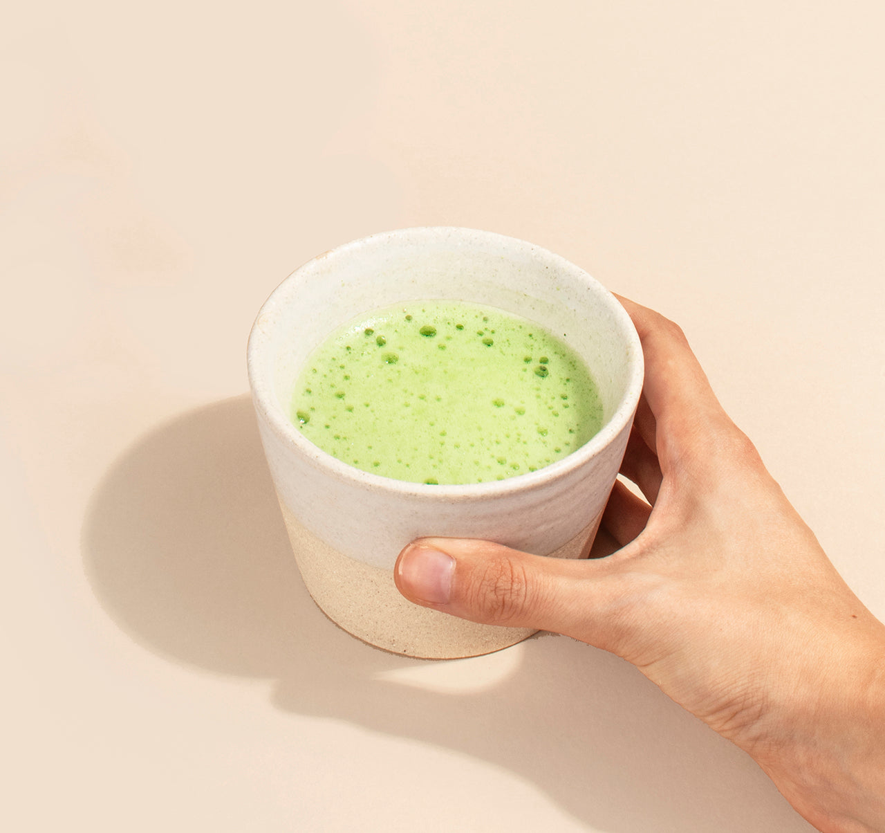 Japanse Keramische Matcha Kom met Garde houder 18oz.K11 Gradiënt Roze Groen Chawan Japanse Keramische Matcha Kom met Garde houder 18oz.K11 Gradiënt Roze Groen Chawan